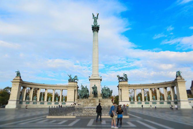 Budapest Private Luxury Sightseeing Tour with Guide and Transport - Jewish Quarter time: synagogues, ruin bars area, and the human stories