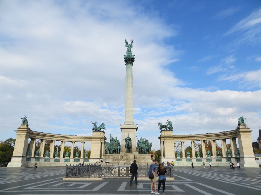 Budapest: Private Luxury Sightseeing Tour - UNESCO Danube riverfront views you can actually enjoy