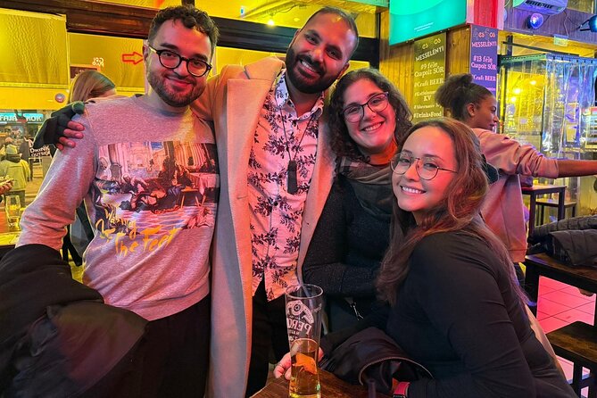 Budapest: Pub Crawl & Ruin Bar Tour – Free Shots & VIP Entry - Stop 2: Fuge Udvar (hour-long stop with a dance show)