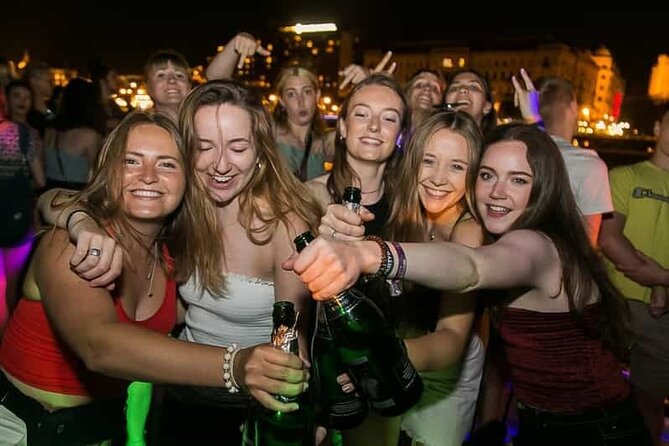 Budapest: Pub Crawl & Ruin Bar Tour – Free Shots & VIP Entry - Price and what you actually get for about $11