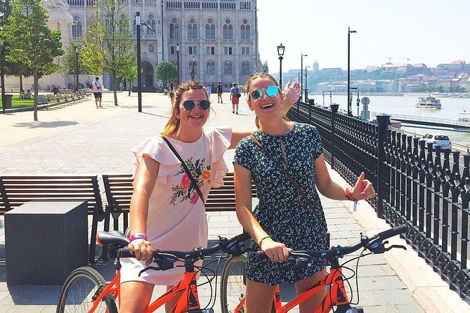 Budapest relaxed bicycle tour at sunset - Sunset on the Danube: why this tour feels relaxed