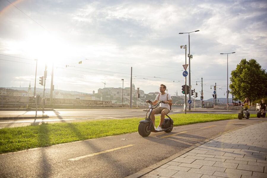 Budapest: Rent a Wide-Wheel E-Scooter - Quick hits before you ride