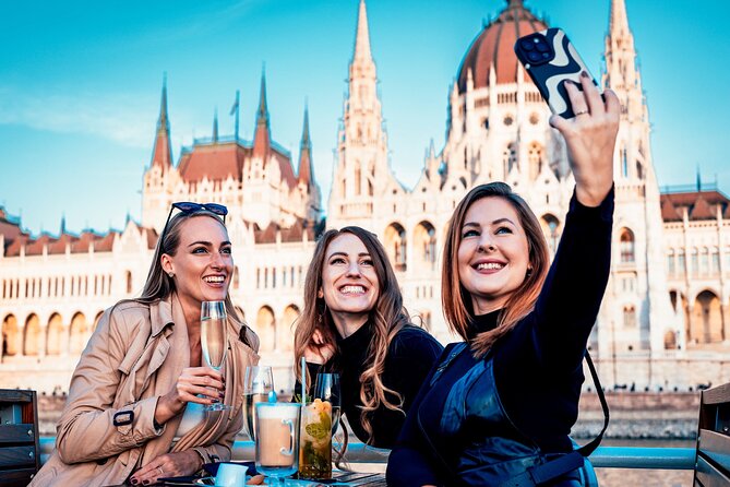 Budapest River Cruise with 1 Free Tokaj Frizzante and Audio Guide - Comfort extras that make the hour feel easy