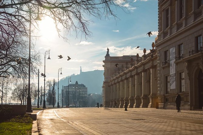 Budapest Romantic Private Tuk Tuk Tour - Matthias Church and Buda Castle: fast looks, optional tickets