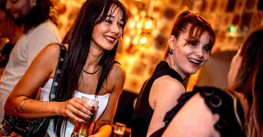 Budapest: Ruin Bar Pub Crawl with Entry Tickets - How the 5-Hour Crawl Works (and What Your Ticket Covers)