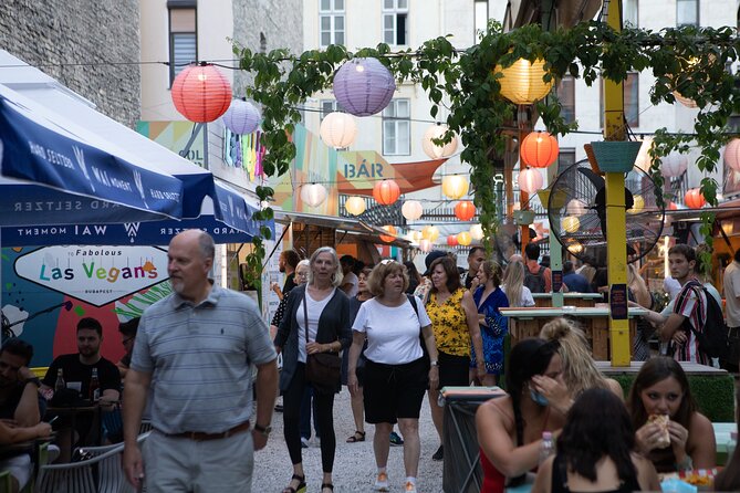Budapest Ruin Bars Evening Walking Tour with Drinks & Snacks - Starting at Dohány Street Synagogue at 6:00 pm
