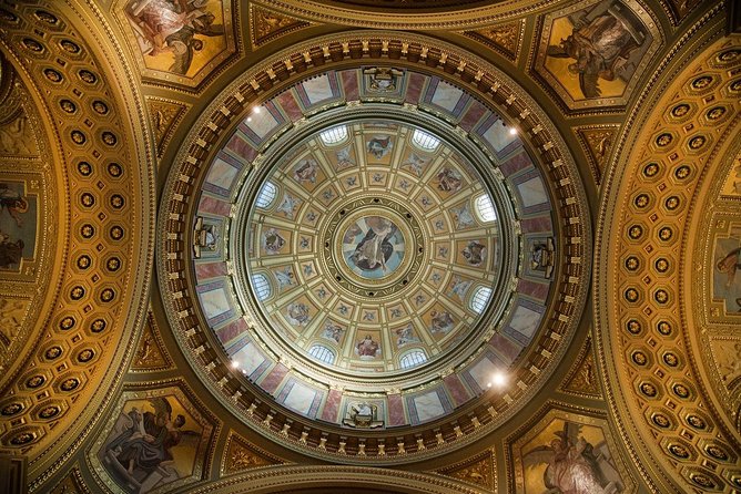Budapest: Saint Stephen's Basilica Tour - Where You Meet: Szent István tér and Getting Oriented