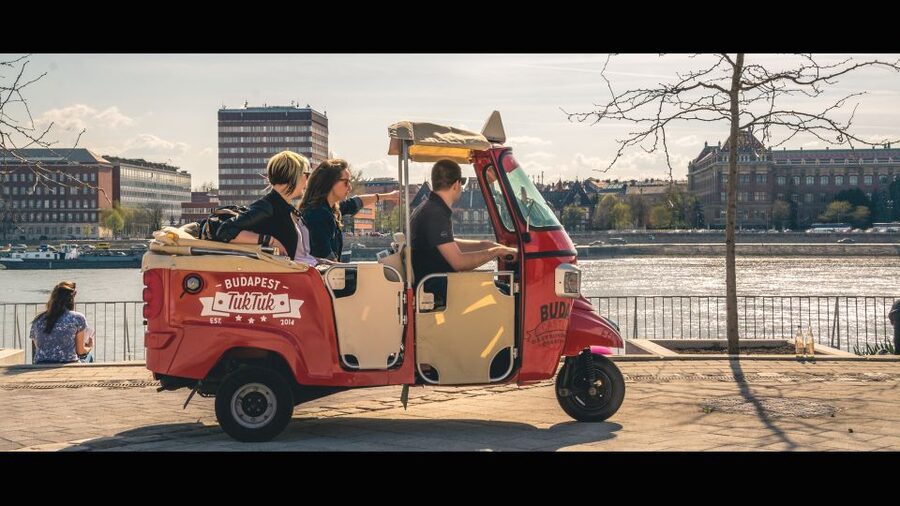 Budapest: Scenic Tuk Tuk Tour - Why a Budapest tuk tuk tour works so well in 2 hours
