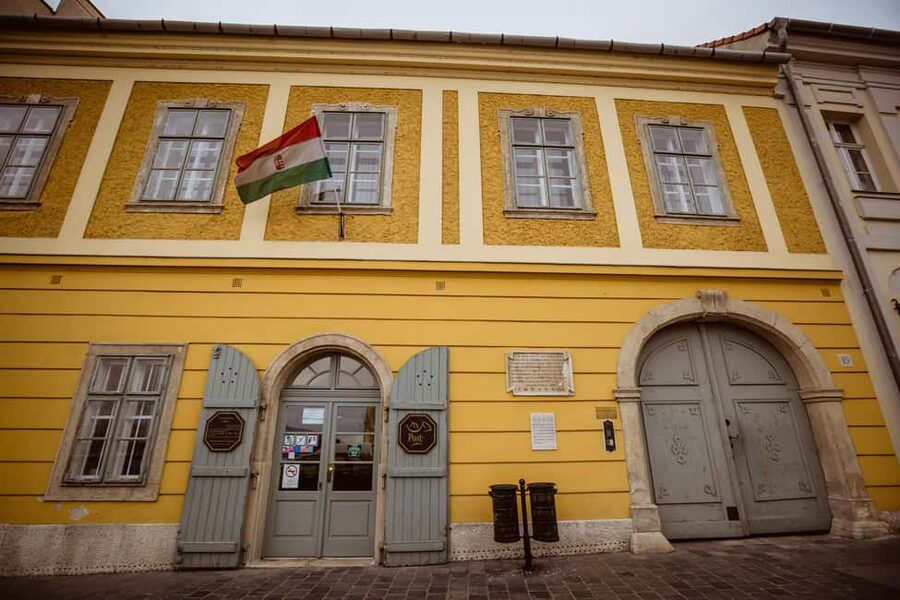 Budapest: Secrets of the Old Town of Buda Guided Walk - Should you book the Secrets of the Old Town of Buda Guided Walk?