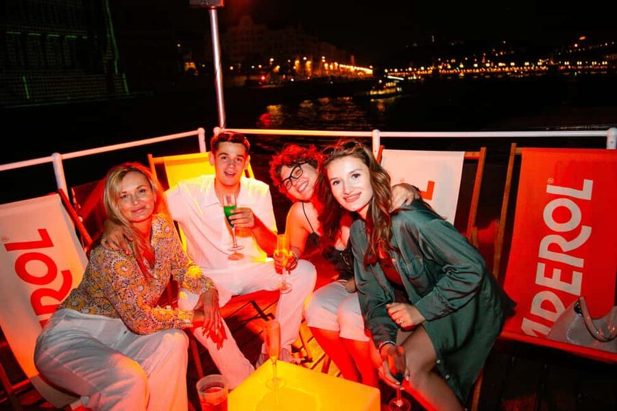 Budapest: Sightseeing River Cruise with Unlimited Cocktails - Key Things I’d Plan Around