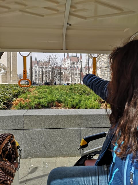 Budapest: Sightseeing Tour by Electric Tuktuk - Why an electric tuktuk works so well for Budapest