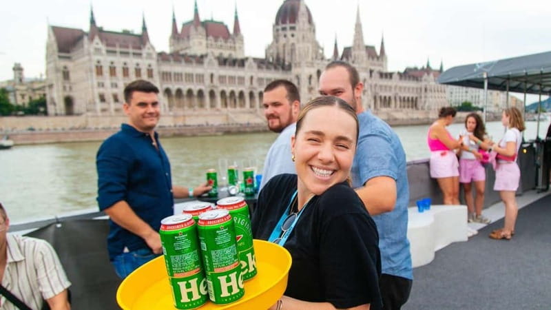 Budapest: Sip & Sail Danube Cruise with Unlimited Beer - The landmark route: Parliament to Buda Castle, plus the bridges in between