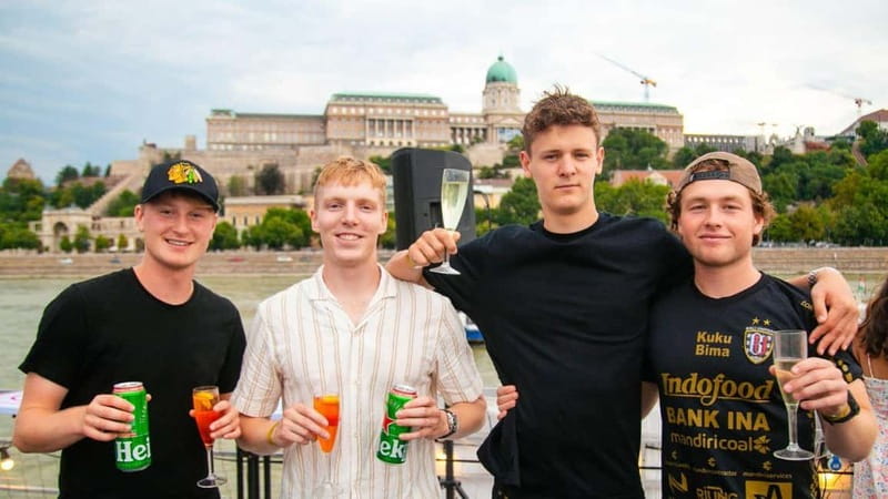 Budapest: Sip & Sail Danube Cruise with Unlimited Beer - Who should book this Danube cruise?