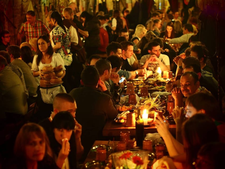 Budapest: Sir Lancelot Medieval Dinner with Drink and Show - FAQ