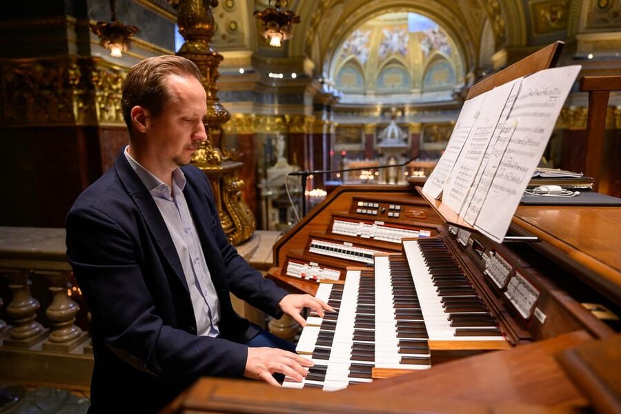 Budapest: St.Stephen's Basilica Grand Organ Concert Tickets - The 20-minute concert: classics with two possible set lists