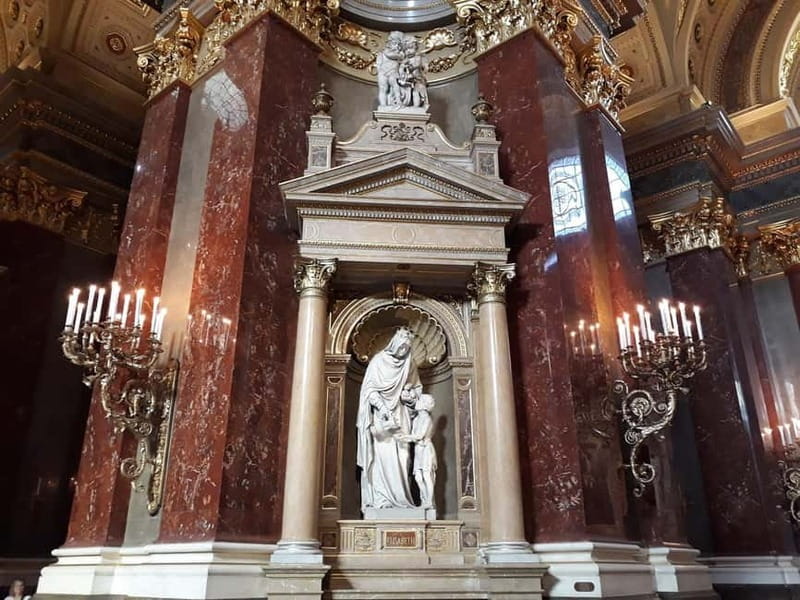 Budapest: St. Stephen's Basilica Tour & Music Performance - Why Construction Took Over 50 Years: Architecture That Becomes Understandable
