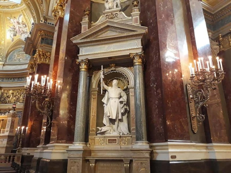 Budapest: St. Stephen's Basilica Tour & Music Performance - The Music Finale: Hungarian Folk Songs and Dance by Your Guide