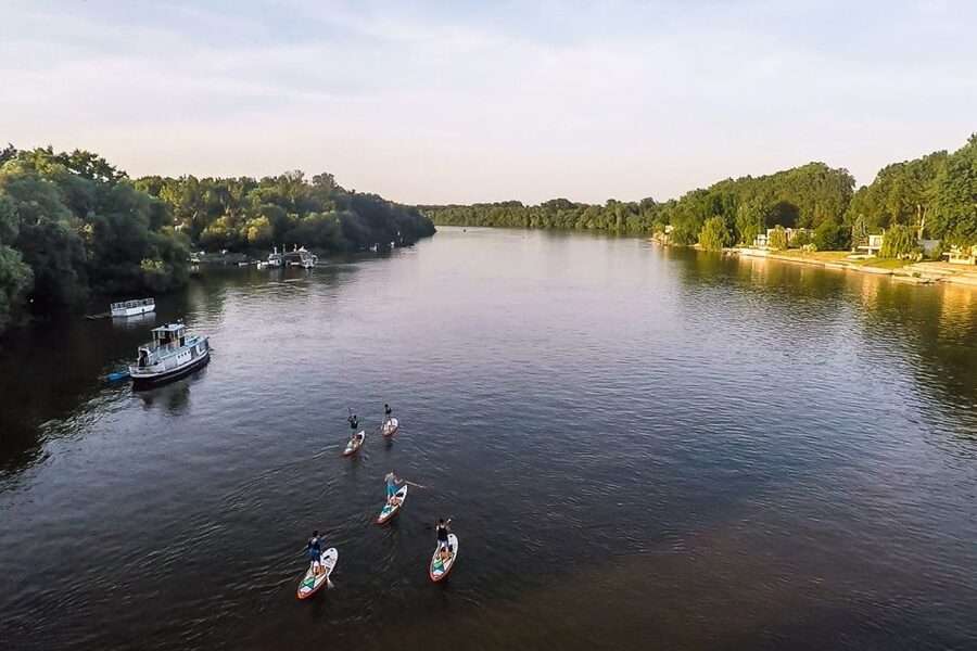 Budapest: Standup Paddleboarding Tour - Calm water, a quick swim, and the summer 20°C comfort zone