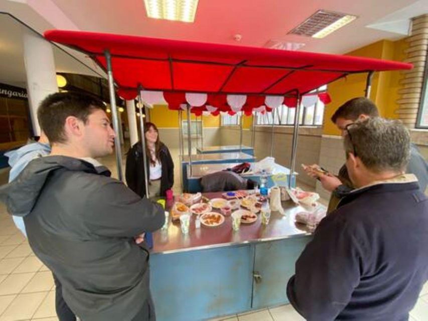 Budapest Streetfood Heaven: Tasting and Markets with a local - How the Group Size and Guide Style Change the Experience