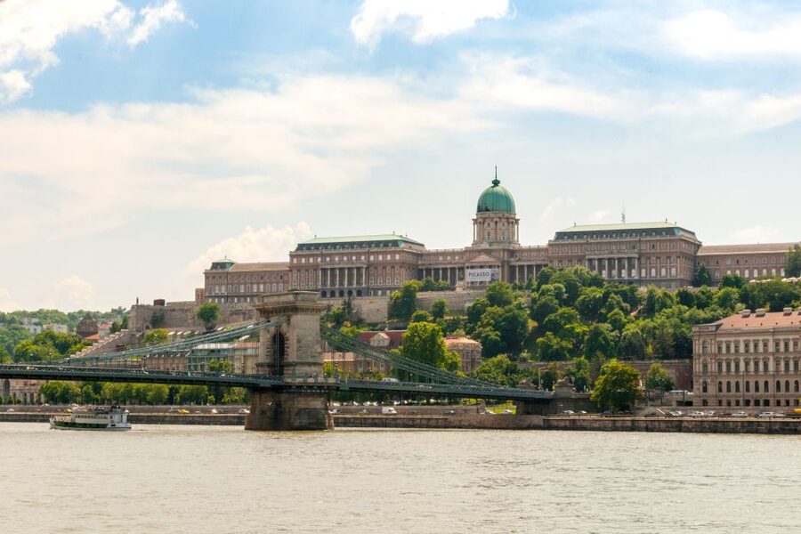 Budapest: Summer Brunch & Cruise with Prosecco or Cake - Why Budapest’s Danube Brunch Cruise Makes Summer Easy