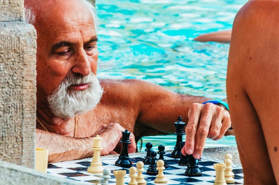Budapest: Széchenyi Spa Day Ticket with Optional Upgrades - Meeting Point and Getting Oriented