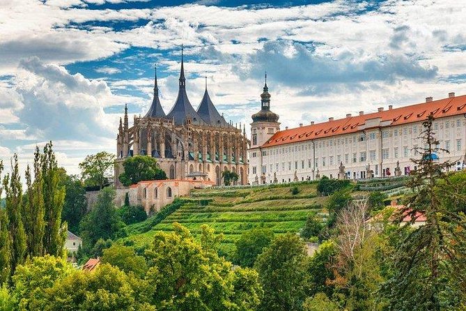 Budapest to Prague Private transfer with 2 hour sightseeing stop - Your stop options along the way (and what each one feels like)