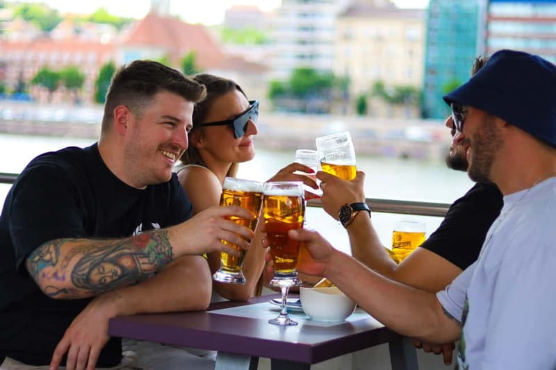 Budapest: Unlimited Beer Cruise - Unlimited beer on a sightseeing cruise: fun, with rules