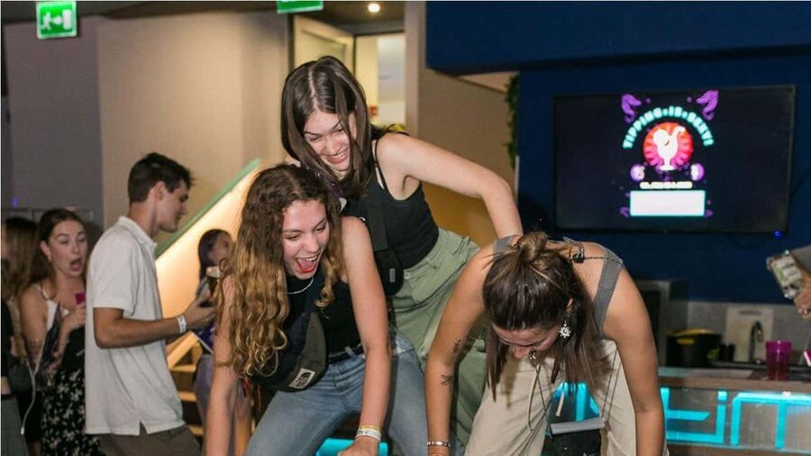 Budapest: Unmissable Bar Crawls with Shots & VIP Club Entry - Bingo Bar Crawl: drinking games with points, prizes, and laughs
