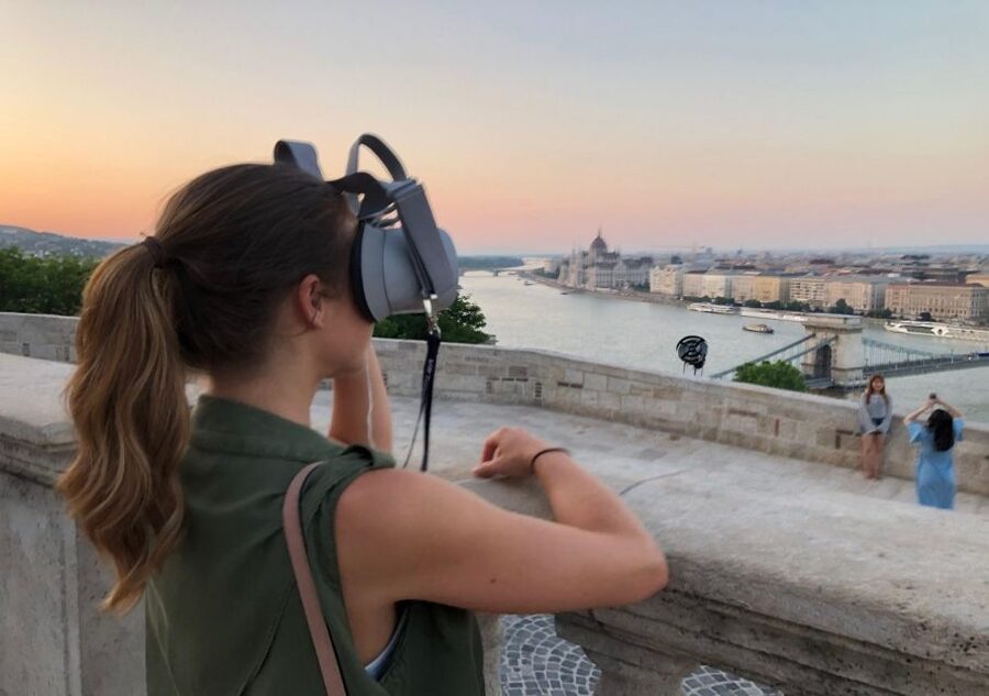 Budapest: Virtual Reality Tour in 8 Languages - Practical Tips to Make the 90 Minutes Worth It