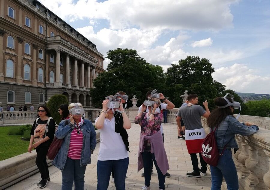 Budapest: Virtual Reality Tour in 8 Languages - Comfort, Safety, and Who Should Skip It