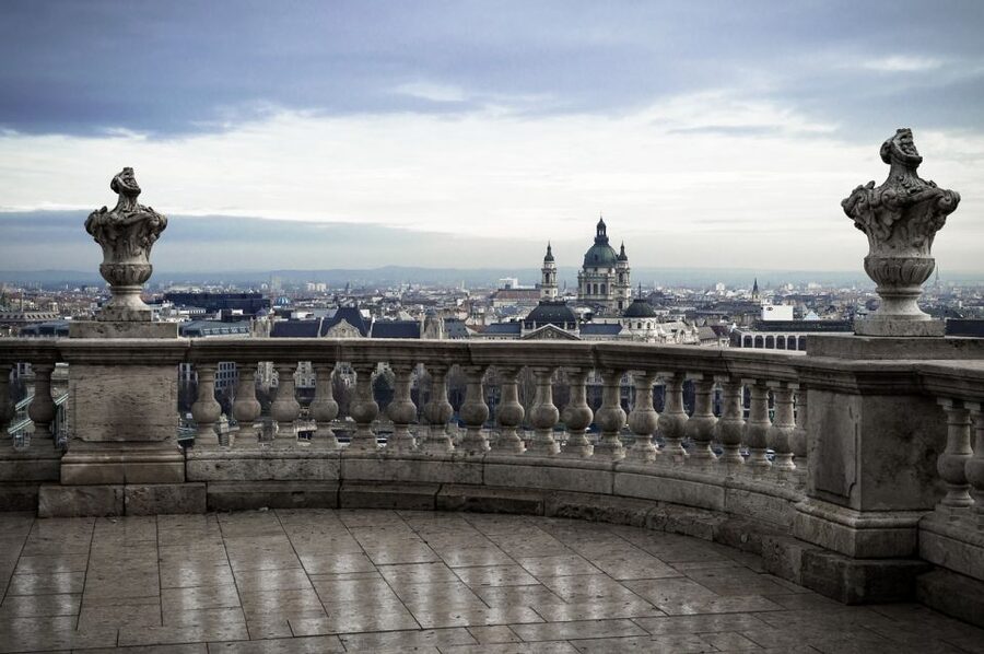 Budapest: Walking Tour in German - Where This Tour Fits in Budapest (Fast, Focused, and Local)