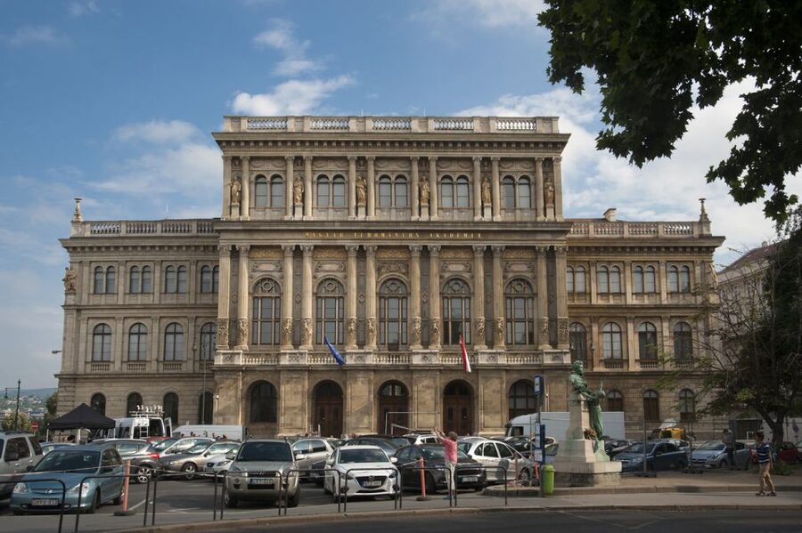 Budapest Walking Tour with a Professional Local Guide - The Most Important Things You’ll Get Out of This Tour