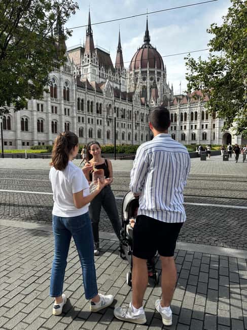 Budapest: Walking Tour with Chimney Cake & Polaroid Photos - Key highlights you’ll feel right away
