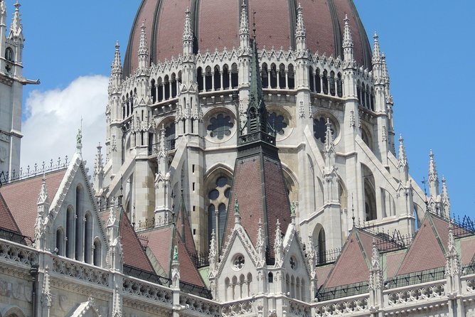 Budapest Walking Tour with Your Private Guide: 10+ Highlights - Stop 2: Hungarian Parliament Building and how civic power shows up in stone