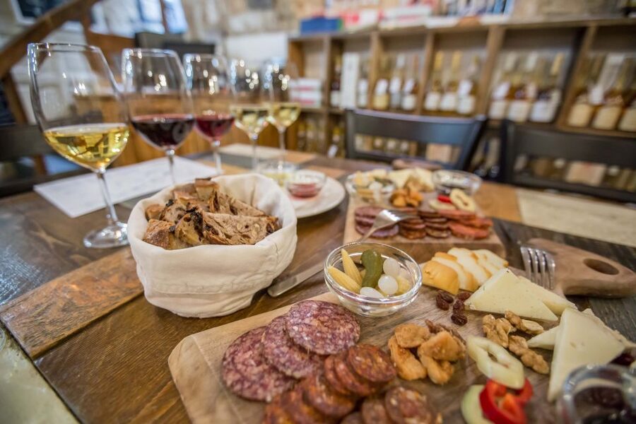 Budapest: Wine, Cheese, and Charcuterie Tasting - Where You Start: District VIII and an Easy Transit Catch