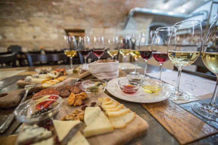 Budapest: Wine, Cheese, and Charcuterie Tasting - Cheese and Charcuterie Pairings That Actually Teach You Something