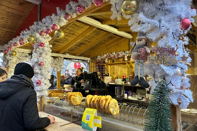 Budapest Wonderland - A Christmas Market Tour with Chimney Cake & Mulled Wine - Mulled Wine and What’s Actually Included (So You Can Budget Realistically)