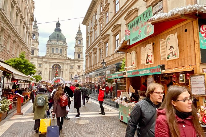 Budapest Wonderland - A Christmas Market Tour with Chimney Cake & Mulled Wine - Group Size, Tour Style, and Why You Might Want to Ask for a Specific Guide