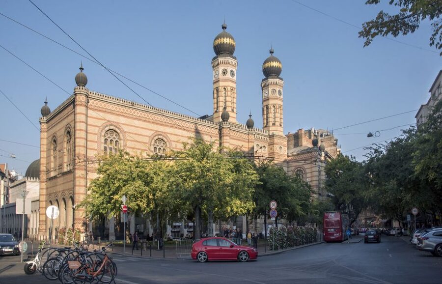 Castle District & Pest Driving Tour with Danube River Cruise - St. Gellért Hill and the Citadel: the Best River Views by Hard Work