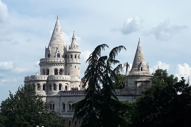 Castle district walk with legends - National Széchenyi Library: royal palace vibes with hidden ruins