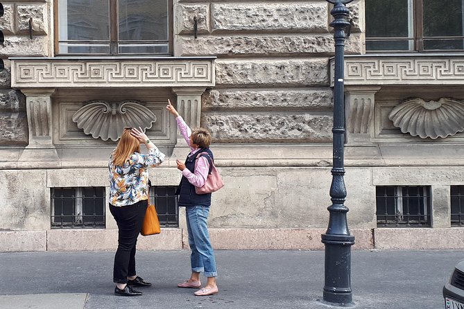 Castle district walk with legends - Fisherman’s Bastion: Danube panoramas plus secret corners