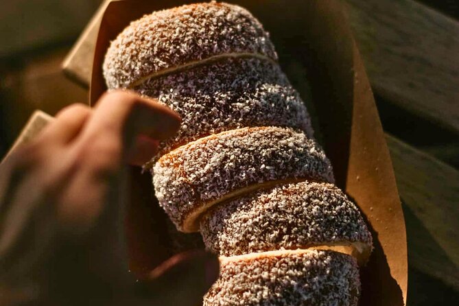Chimney Cake Workshop Budapest Downtown - Kürtőskalács Class - Coffee or tea after the workshop: a built-in sweet pause