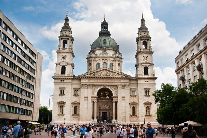 Comprehensive sightseeing tour - Getting Started at Szent István tér (and Using Pickup Without Stress)