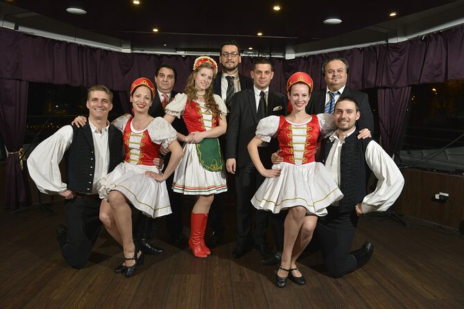 Drinks and Folklore Show Cruise in Budapest - Key highlights to look for