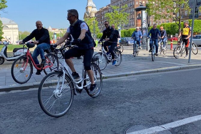 E-Bike Guided Tour in Castle Hill Budapest - Castle District viewpoints from the saddle