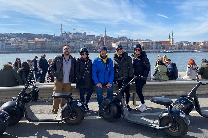 E-Scooter Half-Day Private Tour in Budapest with Food Tastings - Stop 7: Kolodko Tank Miniszobor and Budapest’s Playful Side