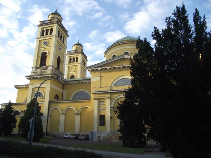 Eger: Countryside, Culture, and Wine Private Tour - The Castle of Eger: fortress walls, a defense story, and an included ticket