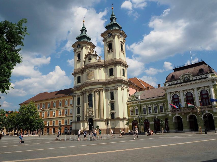 Eger, home to Bull's Bood, a private tour with winetaste - The Cobblestones of Dózsa György tér and Eger Castle