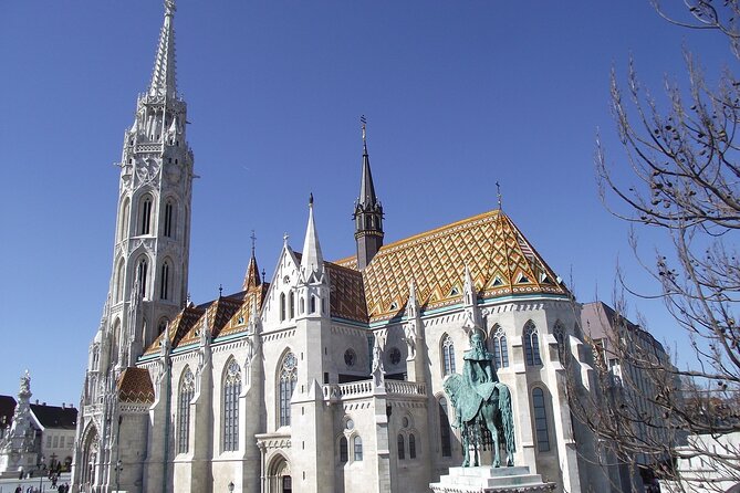 Essential Walking Tour - Stop 4: King Matthias Fountain for a Quick Break in the Flow