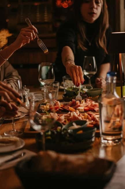 Food and Wine Tasting in Budapest by the Basilica - What the small group size changes (in a good way)